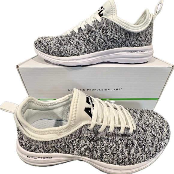 APL TechLoom Phantom *NEW* (9 women/7.5 men) Athletic Propulsion Labs NIB - Picture 6 of 11